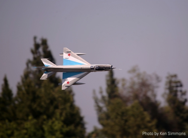 Freewing_Mig-21_21-93_33