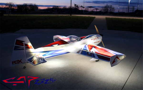QQCap232G2RedBlue_Night_1400x887-1100x697