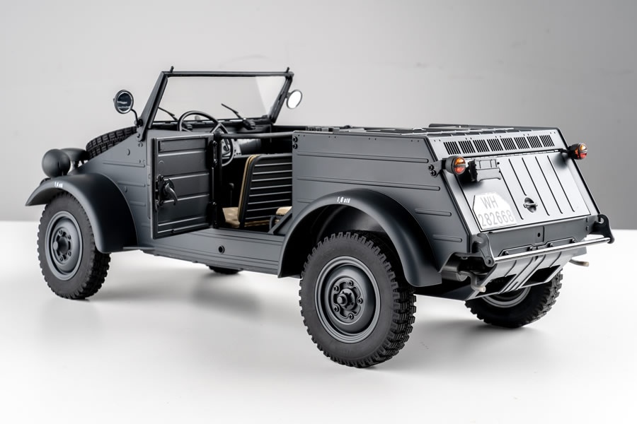 Kübelwagen_Type82_1