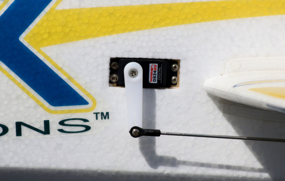 M60E_Yellow_DS34_1200-1100x697