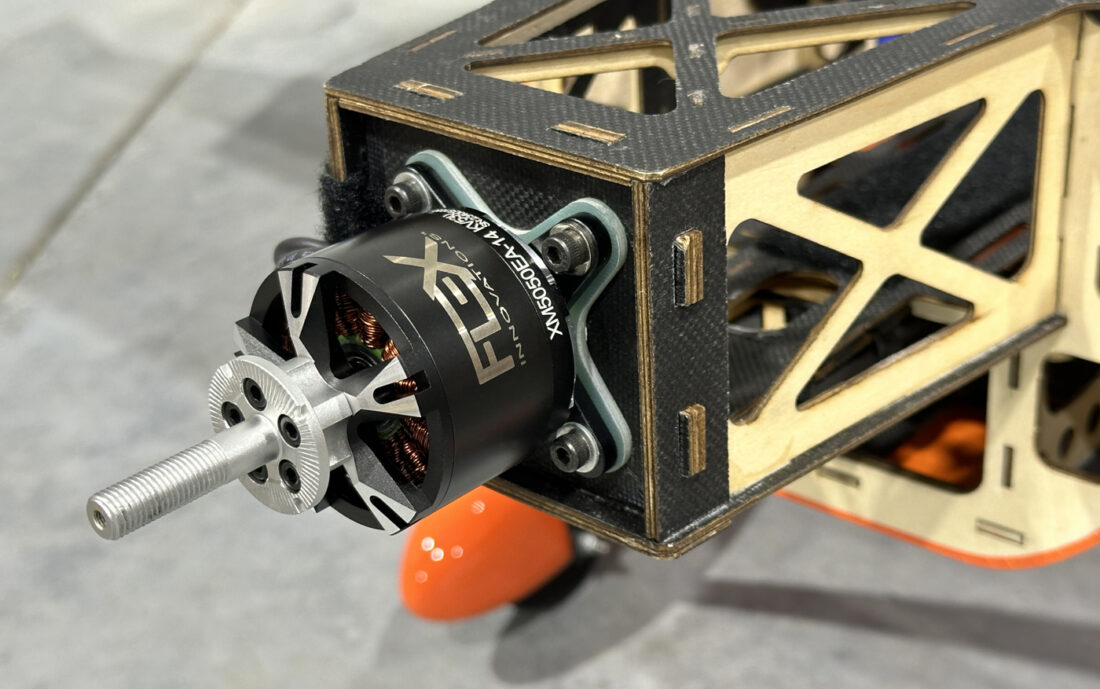 FPM1900XM5050_1400-1100x689