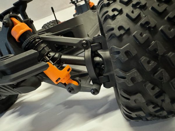 z-10_competition_truck_br_110xl_brushed_rtr_5 z-10_competition_truck_br_110xl_brushed_rtr_5