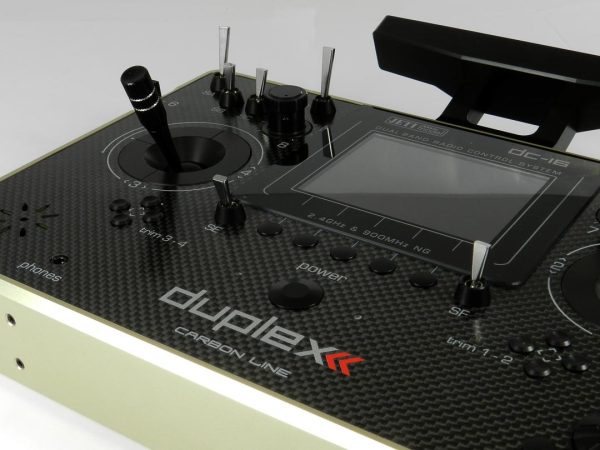 DC16-V2-helgelb-CL-02