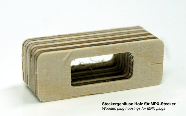 Steckergehaeuse-Holz-A85017_b_1