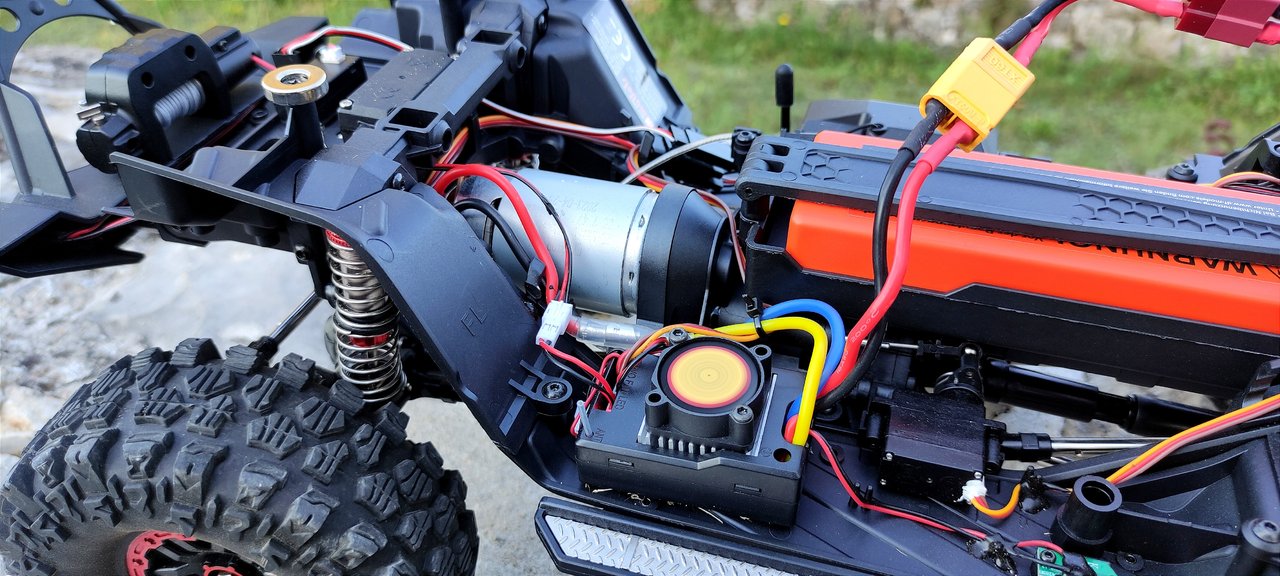 df-4s_pro_crawler_braun_313mm_110_sacle__version_2024__6