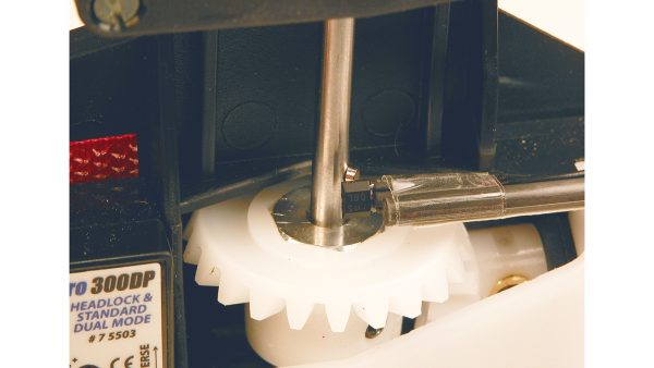 85415-multiplex-drehzahl-sensor-magnetisch-fuer-m-link-empfaenger-02.jpg