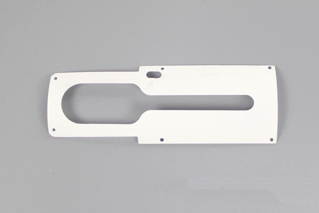 Freewing-FN20111010-F-104-70mm-Bugfahrwerk-Verkleidung-nose-gear-cover.jpg