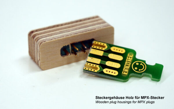Steckergehaeuse-Holz-A85017_b_8