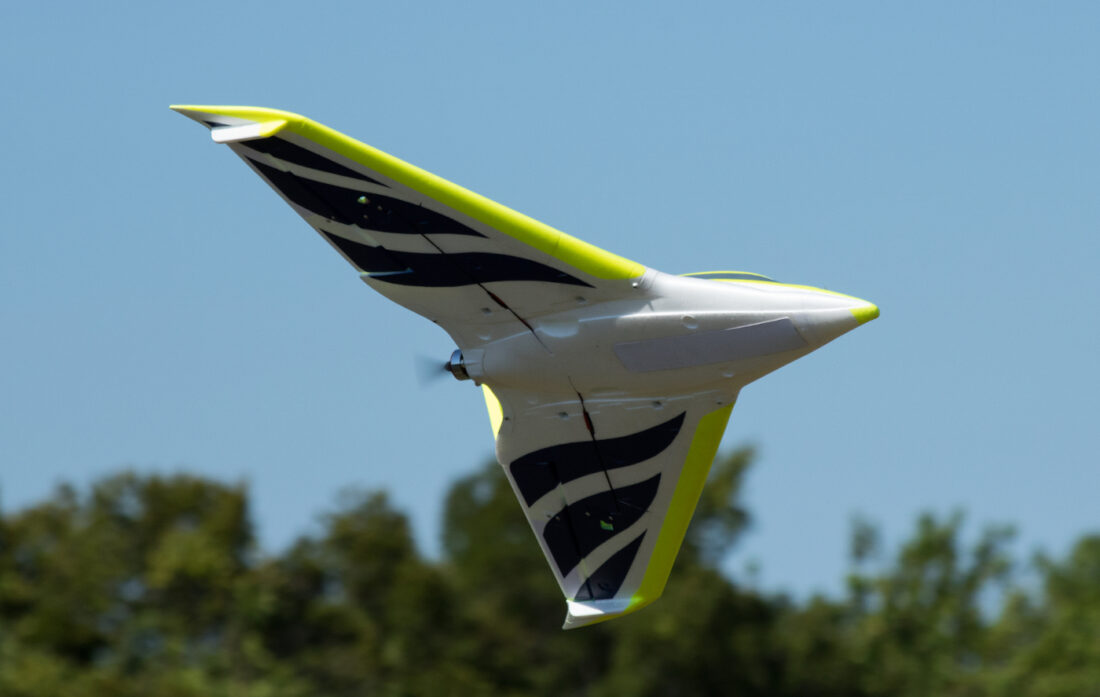 Pirana_Yellow1_1400x887-1100x697