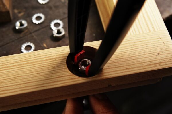 xcl_work_man_nut_1__100c0cd9a52-4c41-41f1-a97f-2f49f321b234.jpg