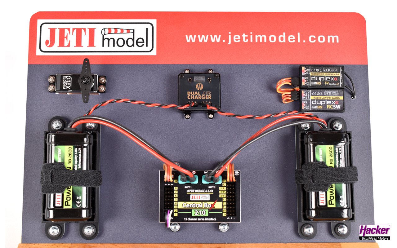 Dual-Charger-XH-80009007_b_3