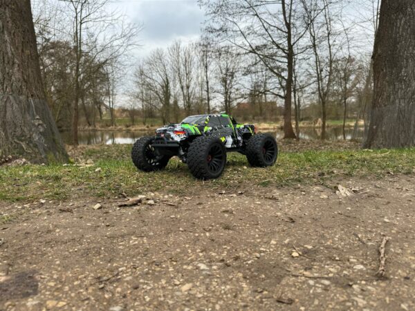 z-10_competition_truck_br_110xl_brushed_rtr_3 z-10_competition_truck_br_110xl_brushed_rtr_3