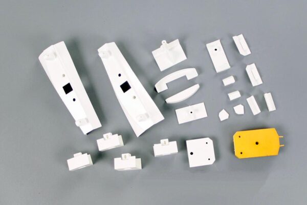 Freewing-FN2011109-F-104-70mm-Kunststoffteile-plastic-parts-set.jpg