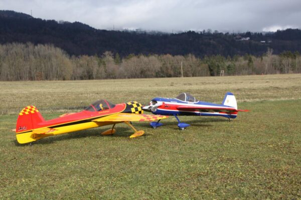 Yak2-2YW Yak2.2YW
