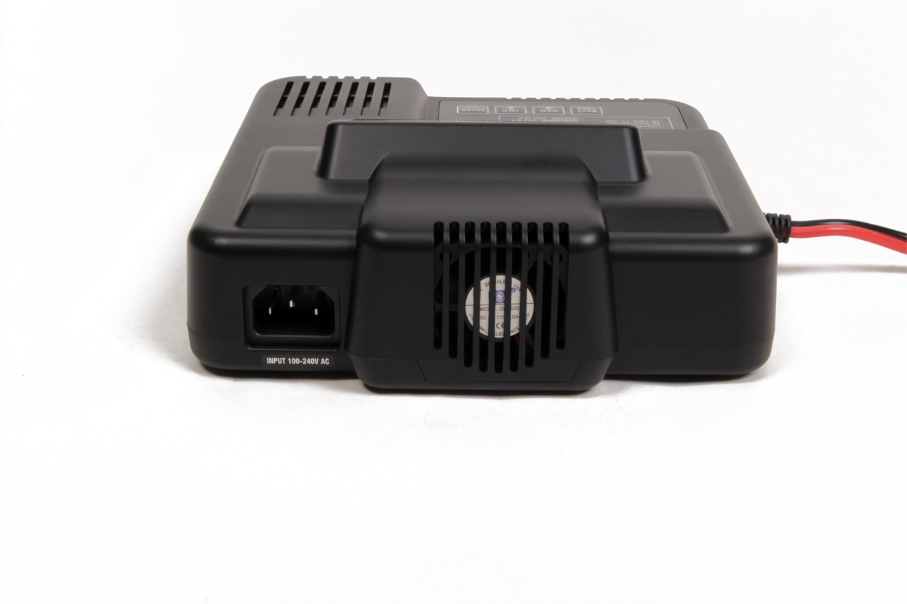 D9940-003.jpg