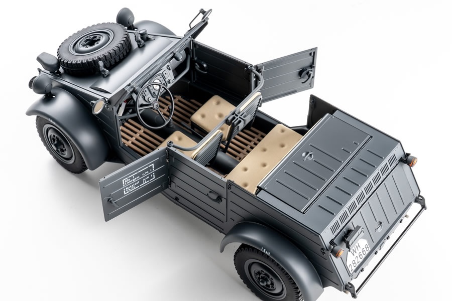 Kübelwagen_Type82_2