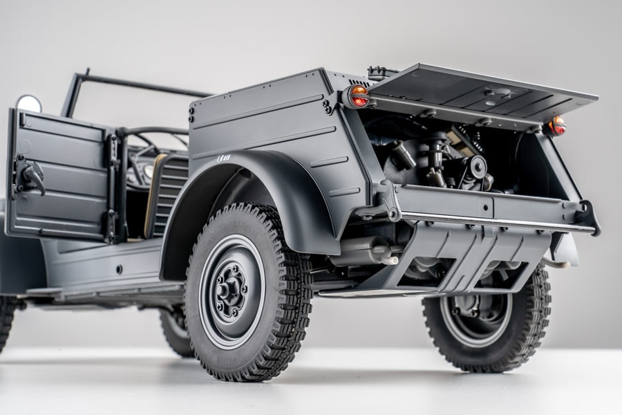 Kübelwagen_Type82_5